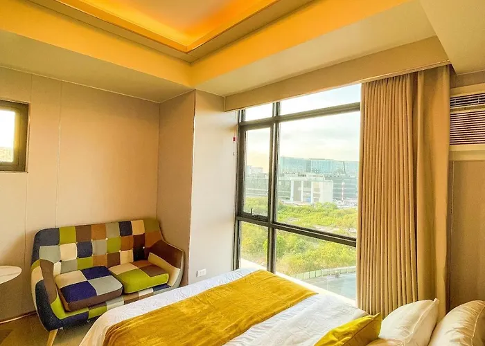 Modern 1br Near Solaire, Okada, Near Airport Apartamento *
