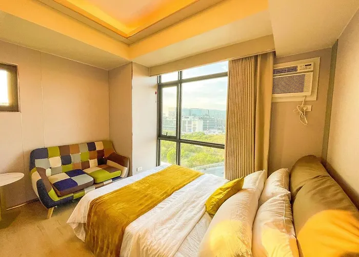 Modern 1br Near Solaire, Okada, Near Airport *