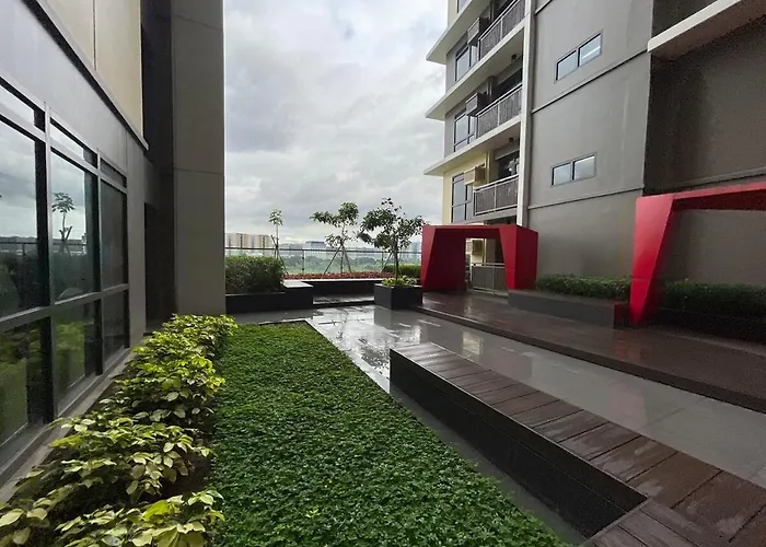 Modern 1br Near Solaire, Okada, Near Airport Manila