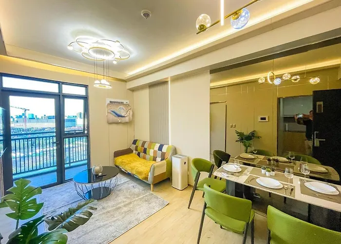 Modern 1br Near Solaire, Okada, Near Airport Manila