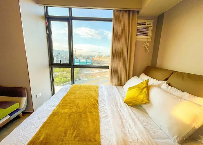 Modern 1br Near Solaire, Okada, Near Airport *